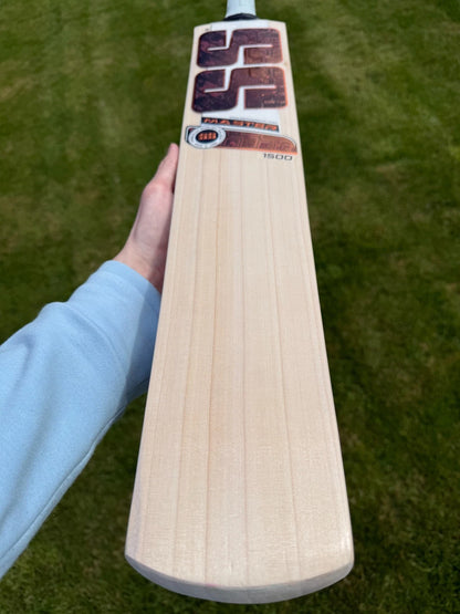 SS TON Master 1500 Cricket Bat Short Handle