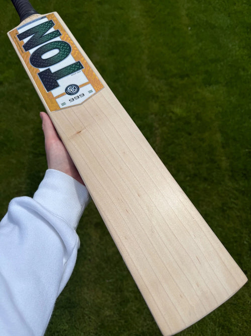 SS TON 999 Cricket Bat Short Handle 2lbs 9oz