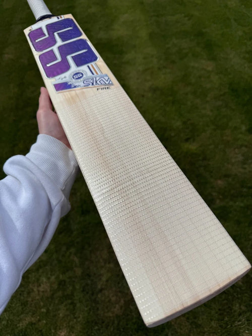 SS TON SKY Fire Cricket Bat Short Handle 2lbs 9oz
