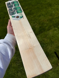 SS TON Sir Viv Richard Lightweight Cricket Bat Short Handle 2lbs 9oz