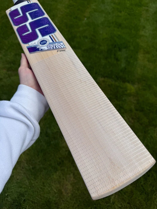 SS TON SKY Fire Cricket Bat Short Handle 2lbs 9oz
