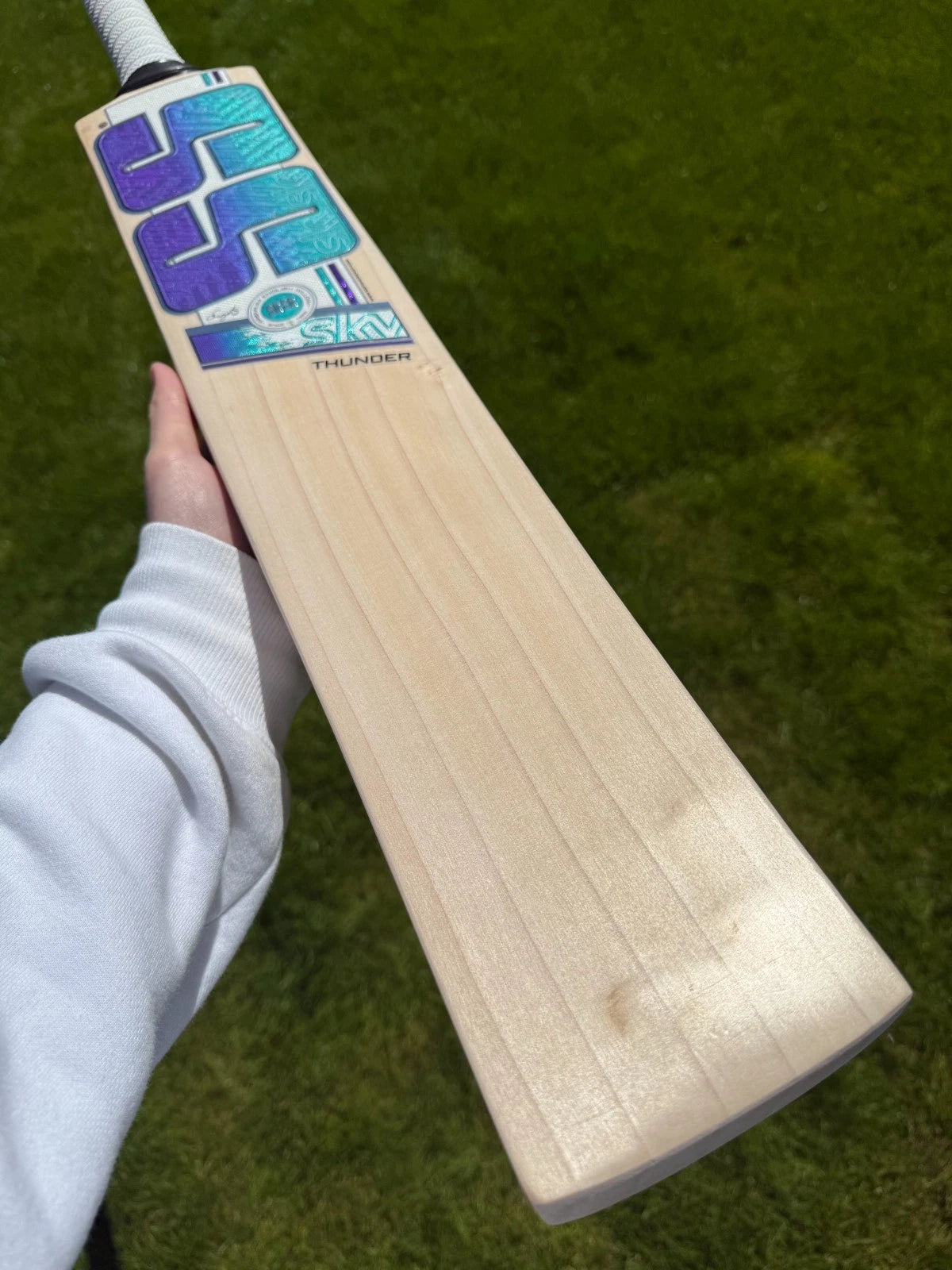 SS TON SKY Thunder Cricket Bat Short Handle 2lbs 9oz
