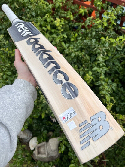 New Balance Heritage 570+ Cricket Bat SH 2lbs 9oz