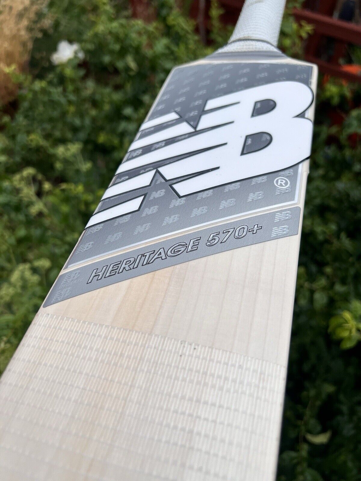 New Balance Heritage 570+ Cricket Bat SH 2lbs 9oz