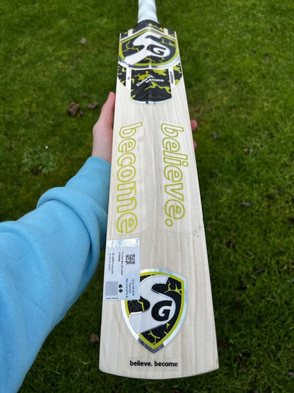 SG Liam Xtreme Cricket Bat 2lbs 10oz