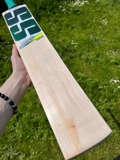 SS TON Master 1000 Cricket Bat 2lbs 9oz