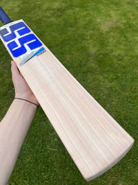 SS TON Master 7000 Grade 1 Cricket Bat 2lbs 10oz