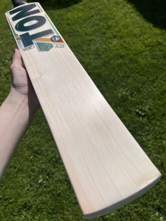 SS TON Power Plus Jonny Bairstow Cricket Bat 2lbs 9oz