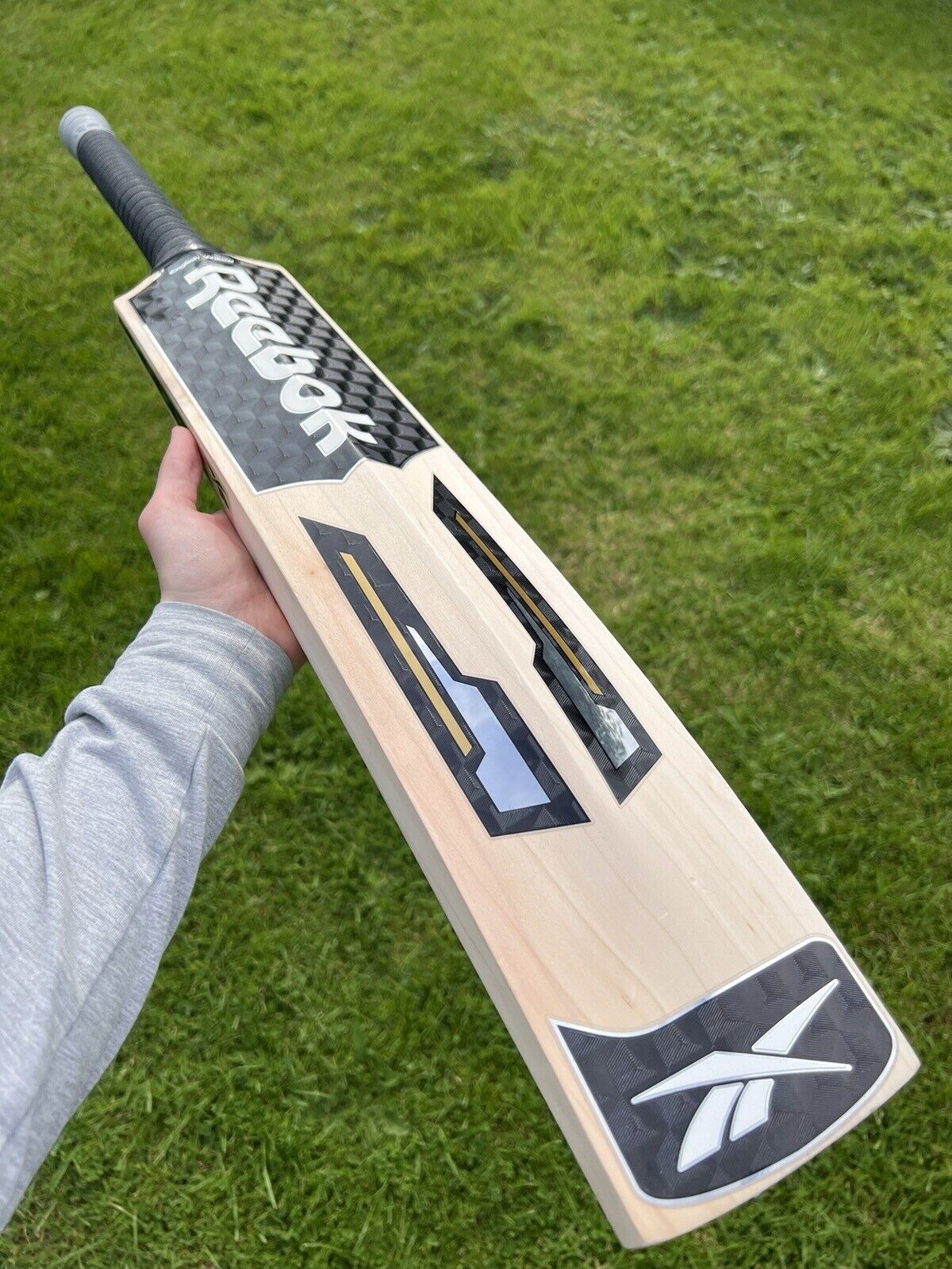 Reebok Blast Cricket Bat SH 2lbs 10oz The Bat Garden