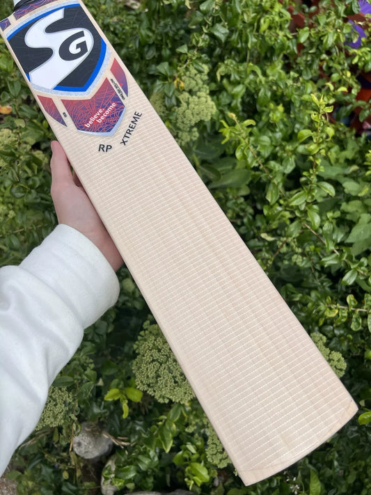 SG RP Xtreme Cricket Bat SH 2lbs 9oz