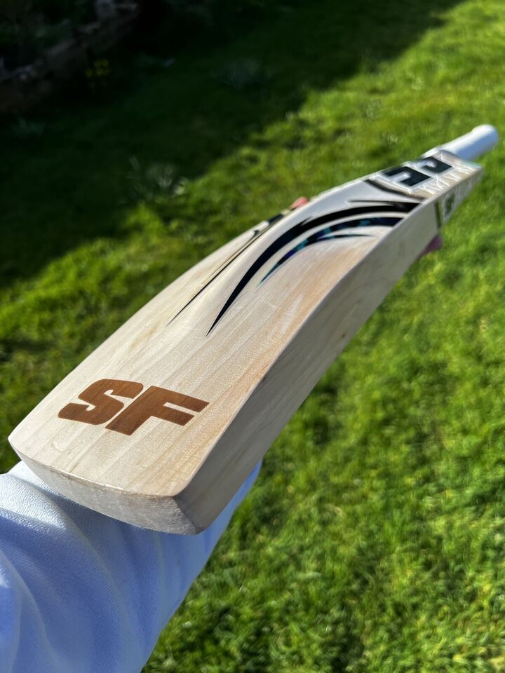 SF Stanford Camo 1 Cricket Bat 2lbs 9oz