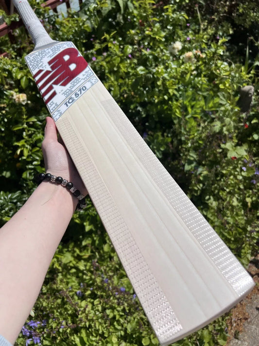 New Balance TC570 Cricket Bat SH 2lbs 9oz