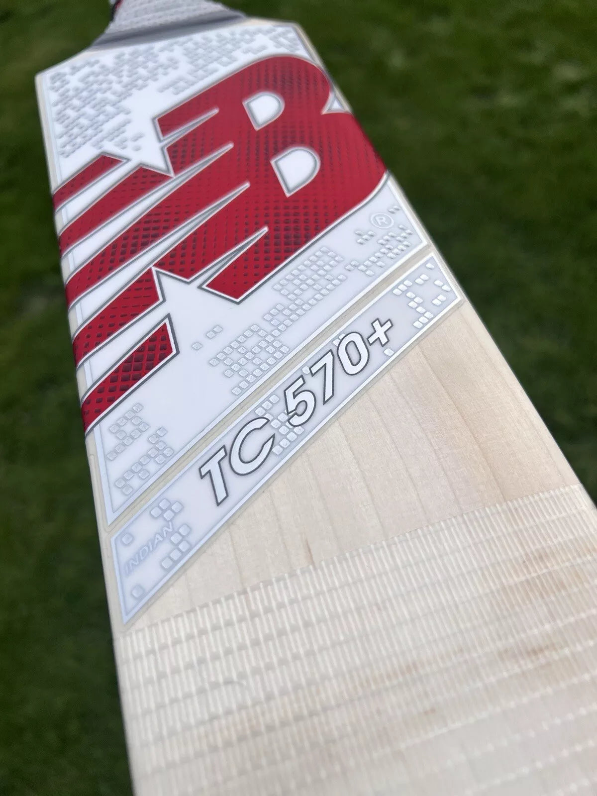 New Balance TC570+ Cricket Bat 2lbs 9oz Short Handle