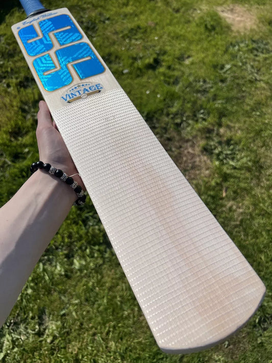 SS TON Vintage 6.0 Cricket Bat 2lbs 9oz Short Handle